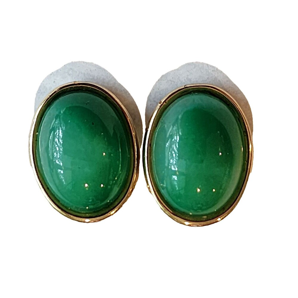 Gorgeous Vtg Jomaz Green Glass Gold Tone Clip  Earrings